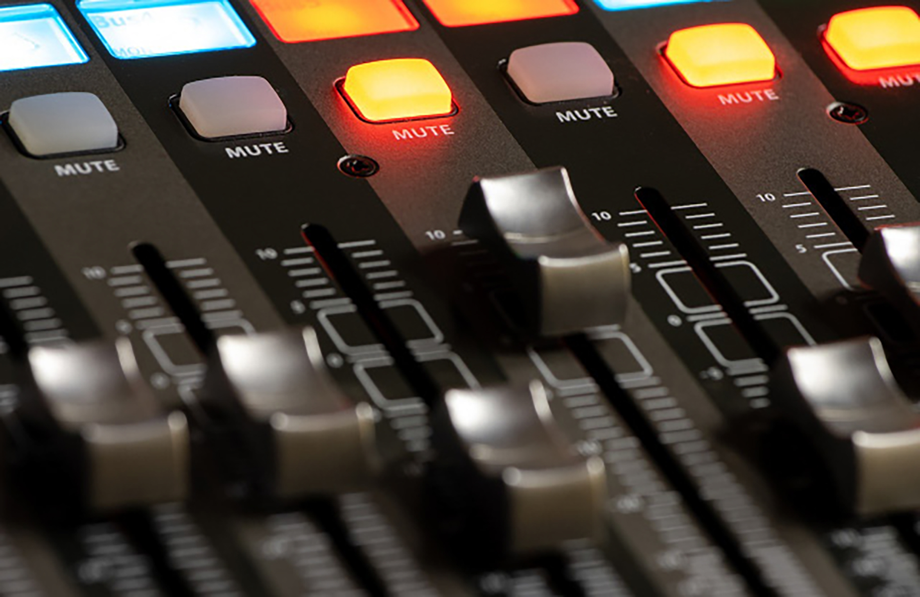 Console de mixage professionnelle pour événements Innovasigne
